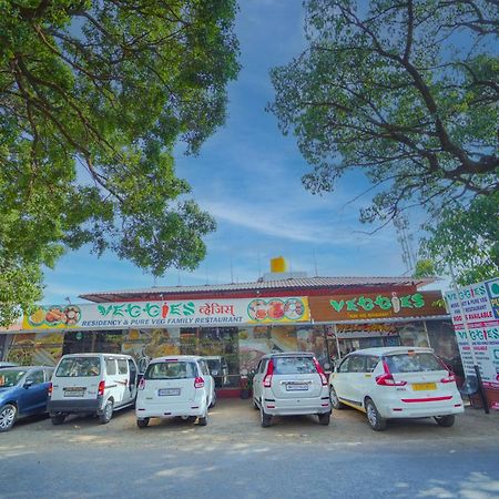 Veggies Residency & Pure Veg Restaurant Hotel Mahabaleshwar Exterior photo